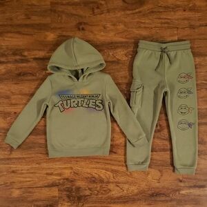 Nickelodeon Teenage Mutant Ninja Turtles Sweatpants & Hoodie Set 5T